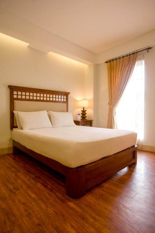 Hotel Emilia Davao Экстерьер фото